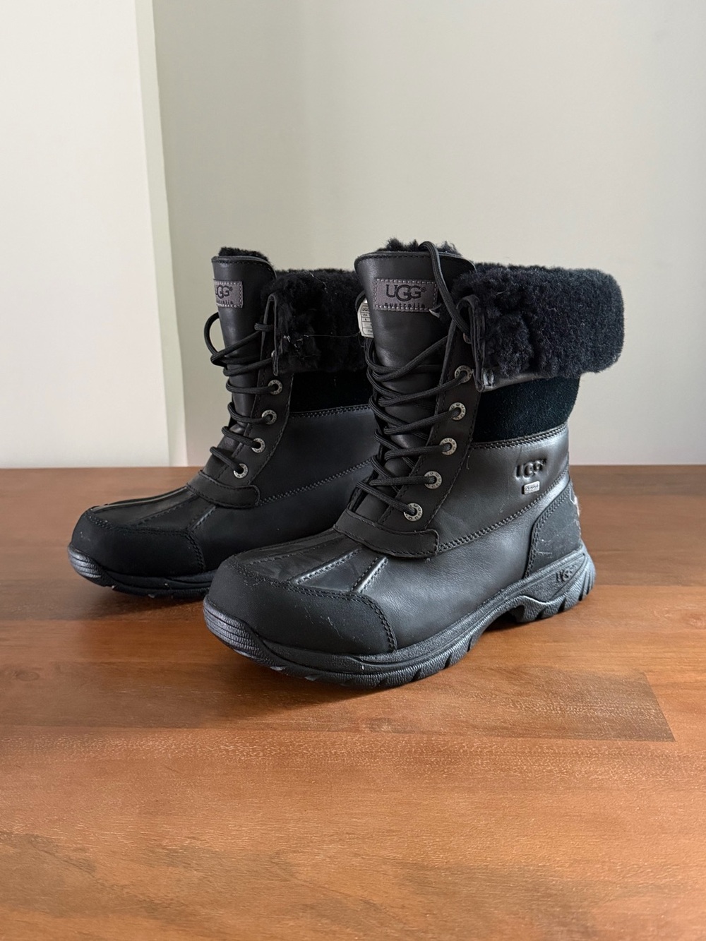 UGG Adirondack Black Shearling-Lined Lace-Up Boots
